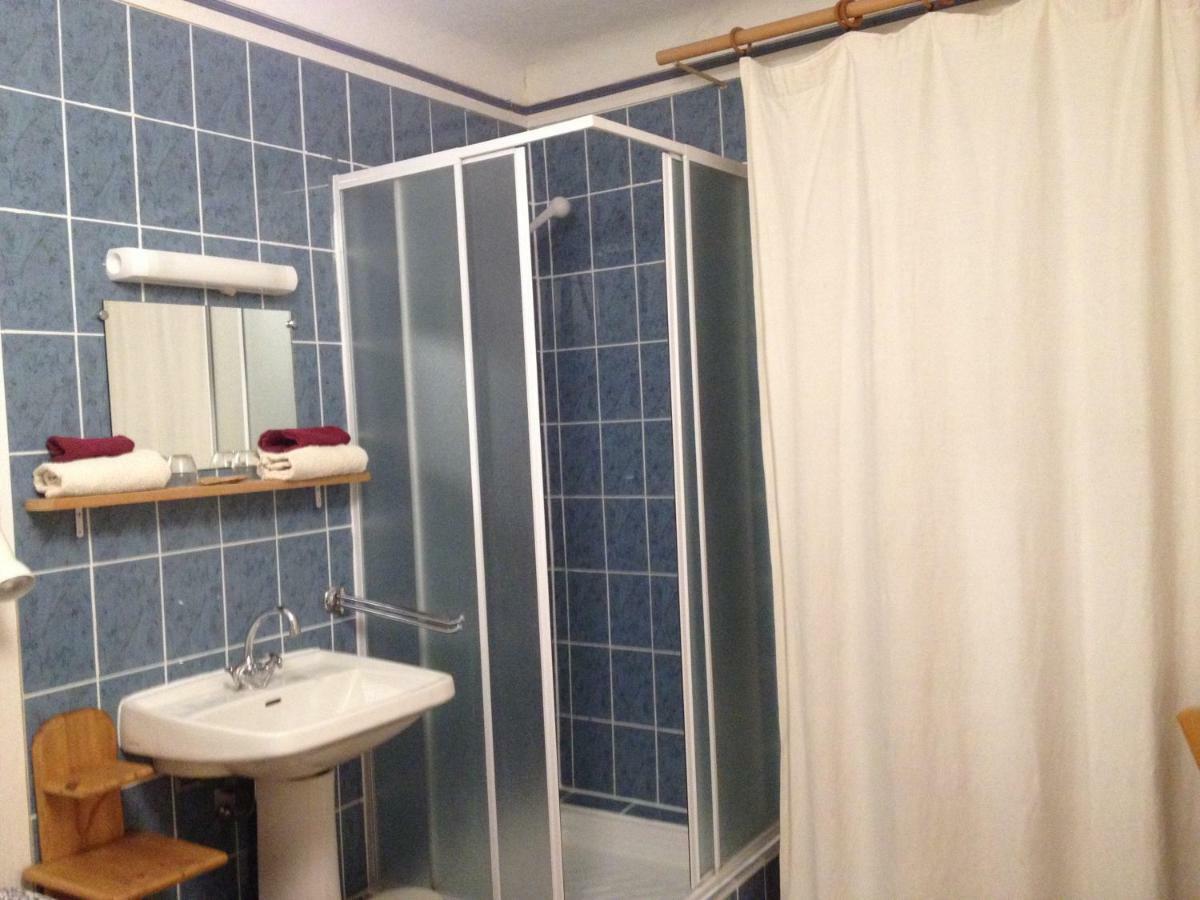 Auberge Du Prieure Saint-André-de-Rosans المظهر الخارجي الصورة
